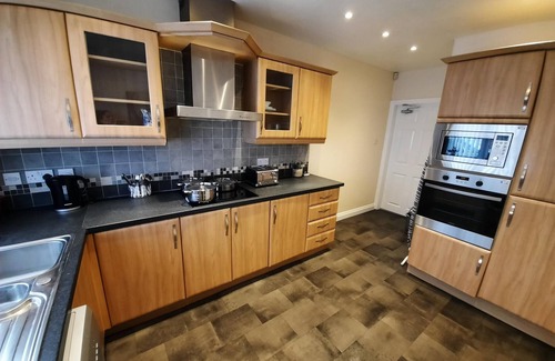 Solihull House | Luxury 5-bed Ensuite house Solihull