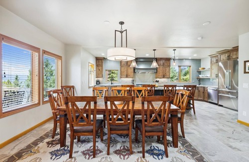 Woodmoor House | Luxury 5-bedroom Mountain View Lodge in Breckenridge, perfect for 12 guests with stunning views.