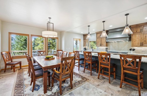 Woodmoor House | Luxury 5-bedroom Mountain View Lodge in Breckenridge, perfect for 12 guests with stunning views.