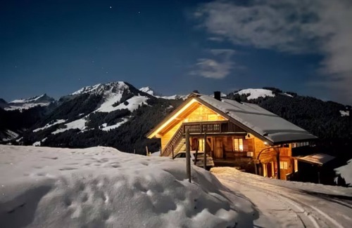 Saanen Ski Chalet | Luxury 5 Bedroom Panoramic Chalet - Near Gstaad