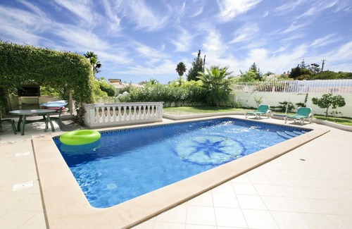 Chinicato Villa | Luxury 5 Bedroom Villa, Private Pool - A/C - Wi-Fi - Garden - 2926/AL