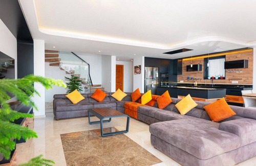 Kepez Villa | Luxury 5 Bedroom Villa, Gym, Sauna, Heated Rooftop Pool