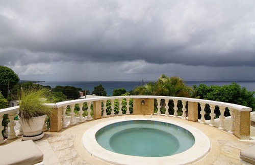 Checker Hall Villa | Luxury 5 BR villa near Beach- Breathtaking Coastal View, 2 pools, Wifi,A/C,staff