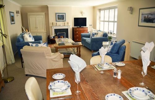 Helston Cottage | Luxury 5-star cottage near the Cornish coast on the Bonython Estate, Lizard Peninsula