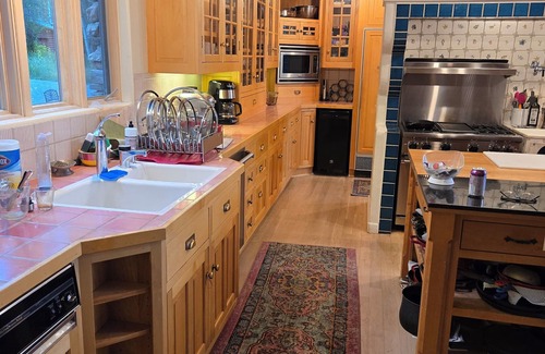 Wilson House | Luxury 6BR family friendly home, Teton views, Starlink, new hot tub, 5800 SF.