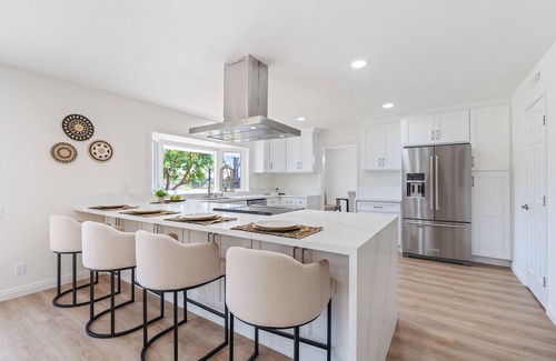 Mission Viejo House | Luxury 6BR Mission Viejo Home Near Disneyland & OC Beaches