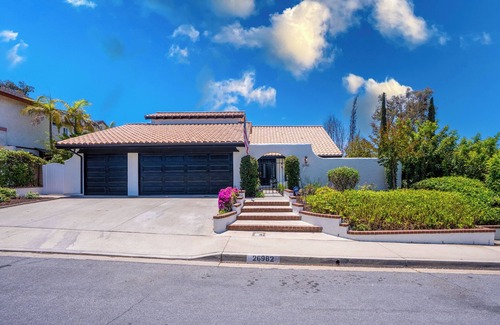 Mission Viejo House | Luxury 6BR Mission Viejo Home Near Disneyland & OC Beaches