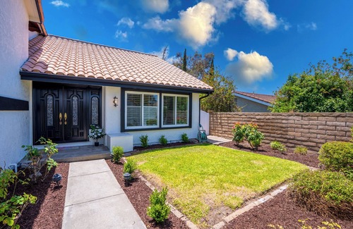 Mission Viejo House | Luxury 6BR Mission Viejo Home Near Disneyland & OC Beaches