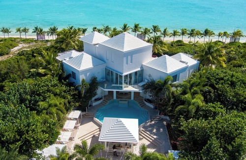 Long Bay Hills Villa | Luxury 8 bedroom beachfront villa with Butler, Chef & Housekeeping Services