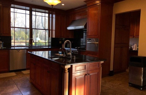 Mount Kisco House | Luxury 8 BR Estate with Pool and Tennis court