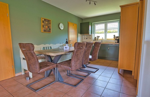 Haren House | Luxury 8 person holiday home with 4 bedrooms and 2 bathrooms in Haren Ems