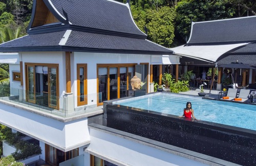 Cherngtalay Villa | Luxury 9 bedroom villa with stunning Ocean view in Surin Hills
