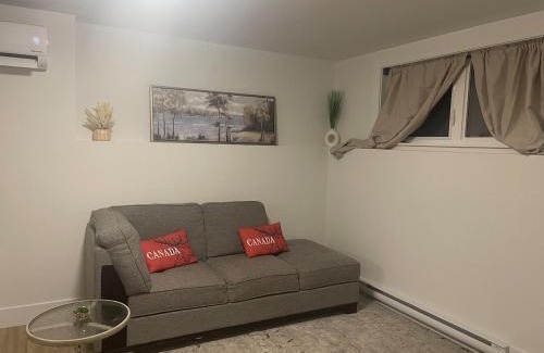 Riverview Apartment | Luxury Airbn
