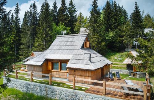 Kamnik House | Luxury Alpine Chalet & Sauna Pinja - Velika Planina - I FEEL ALPS