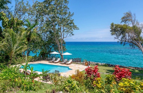 Summerfield Villa | Luxury and Comfort 4 bed Villa