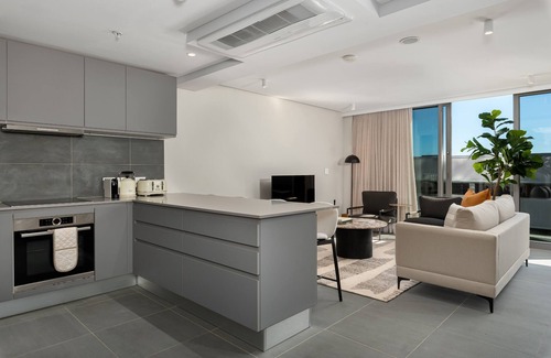 Bo'Kaap Apartment | Luxury and Comfort in Duplex Apartment - City Views