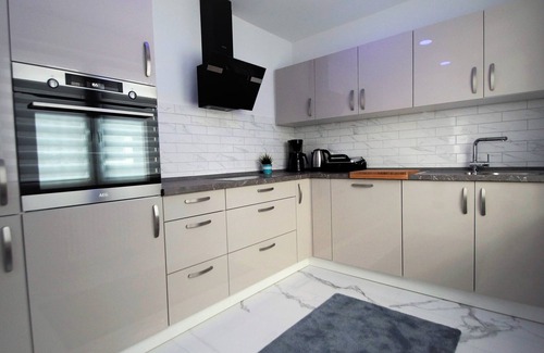 Bergisch Gladbach House | Luxury apartment BGL-11 near Cologne City/Messe