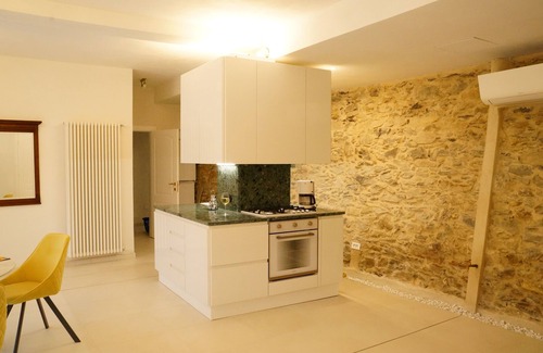 Casanova Lerrone House | Luxury apartment in the olive grove in the hinterland of Alassio/Albenga, carport, Wifi
