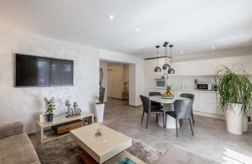Bacvice Apartment | Luxury Apartment Anna