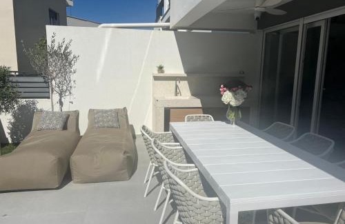 Zrce Apartment | Luxury apartment Black Pearl Beluga with private Pool and Jacuzzi