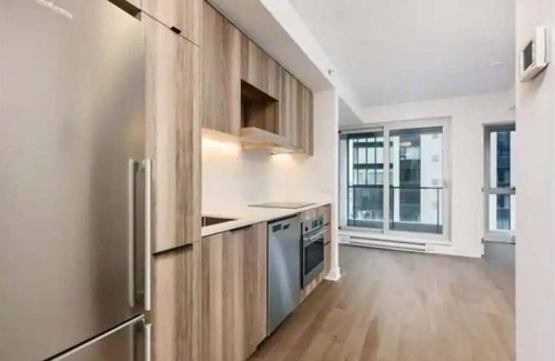 Griffintown Condo | Luxury Apartment Downtown Montreal Griffintown