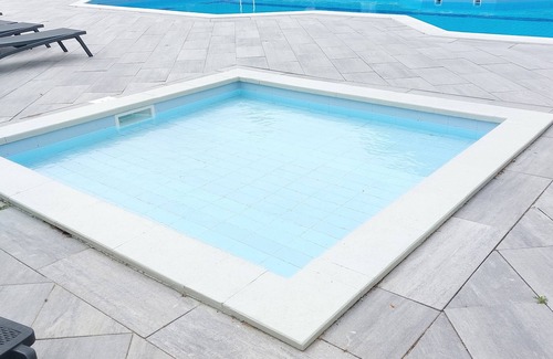 Sint Maarten House | Luxury apartment for 5 people near the beach, fenced garden, pool.