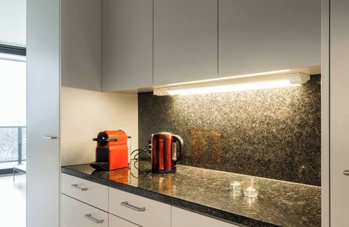 Altstetten Apartment | Luxury Apartment. Great Location. High Speed Wi-Fi