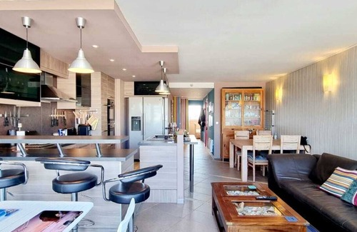 Morbihan Apartment | LUXURY APARTMENT IN 5TH OCEANVIEW BALCONY AND TERRACE DONE