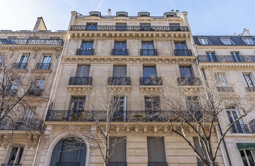Chaillot Apartment | Luxury apartment in the heart of the very chic 16th arrondissement of Paris