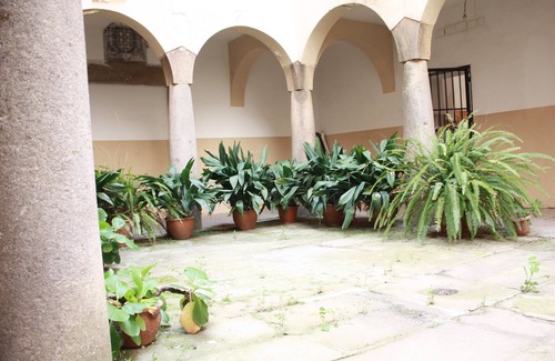 Plasencia Apartment | Luxury apartment of 250 meters in the center of Plasencia of large spaces.