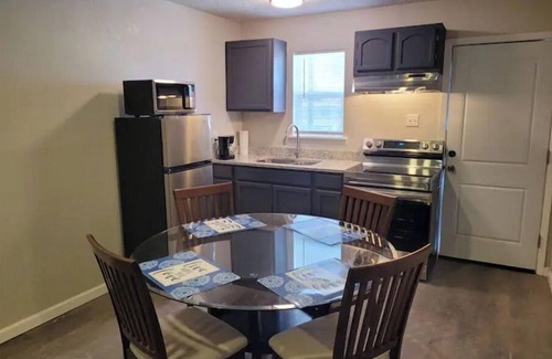 Biggs Field Apartment | Luxury Apartment Suite 3
