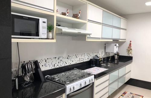 Guarapari Apartment | Luxury apartment tastefully furnished, 4 suites 4 parking spaces