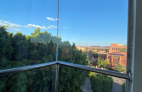 Ouarzazate House | Luxury apartment with views of Oasis, air conditioning and quiet