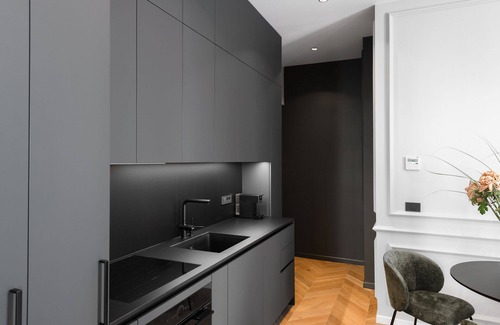Roiano-Gretta-Barcola-Cologna-Scorcola Apartment | Luxury apartment with terrace on Oberdan Square (4 places in the center)