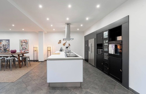 Altendorf Apartment | Luxury apartment with large garden near Messe Essen/Duesseldorf