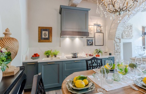 Lucca Historical Center Apartment | Luxury Apartment with Private Garden inside Lucca