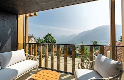 Tirolo Apartment | Luxury apartments in the center of Dorf Tirol - quiet location. 201