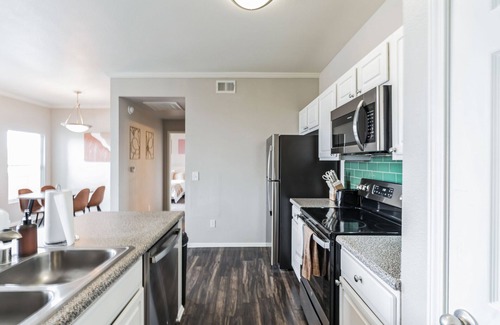 Briargate Apartment | Luxury Apt, Gym, Pool, Attached Garage, Spacious
