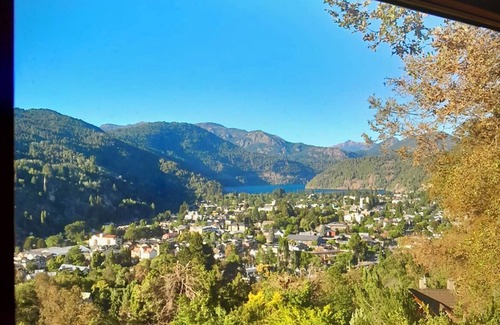 San Martin de los Andes House | Luxury Mountain Retreat, Breathtaking Lake and Mountain Views in SMA