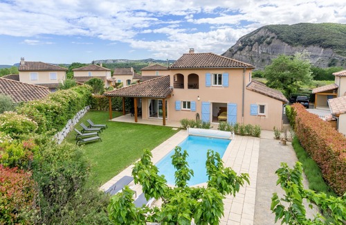 Vallon-Pont-d'Arc Villa | Luxury Ardeche Villa | Villa Lumiere | 4 Bedrooms | Private Pool | Perfect for Families