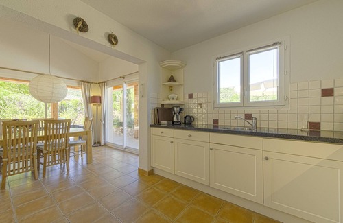 Vallon-Pont-d'Arc Villa | Luxury Ardeche Villa | Villa Fleur | 5 Bedrooms | Private Pool | Perfect for.