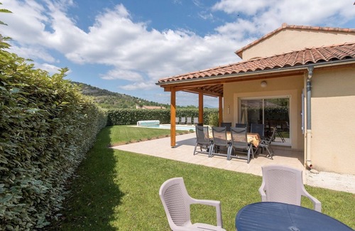 Vallon-Pont-d'Arc Villa | Luxury Ardeche Villa | Villa Avallon | 4 Bedrooms | Private Pool | Perfect for.