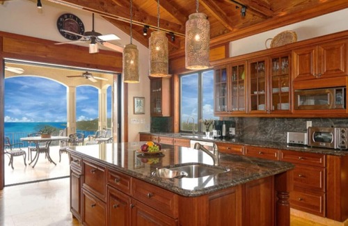Rosendal Villa | Luxury at its Finest Stunning Estate Sherpenjewel