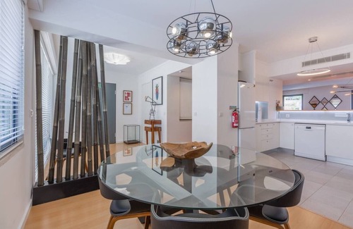 Pena Condo | Luxury Baixa With Castle View