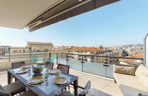 Nice City Centre Apartment | LUXURY BEACH five STARS HOLIDAY HOUSE