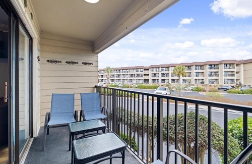 Folly Field Apartment | Luxury Beach Villa with Amazing Resort Amenities Biggest pool on Hilton Head Island HHI Beach Tennis Resort