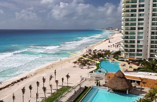 Punta Cancun Condo | LUXURY BEACHFRONT CORNER UNIT/Sleep 10/360 Views/Long Term Welcome!