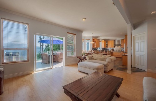 Langdale House | Luxury Beachfront Estate in Gibsons