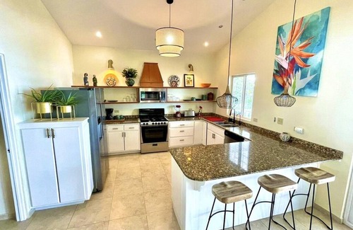 Big Creek Villa | Luxury Beachfront Villa & Pool