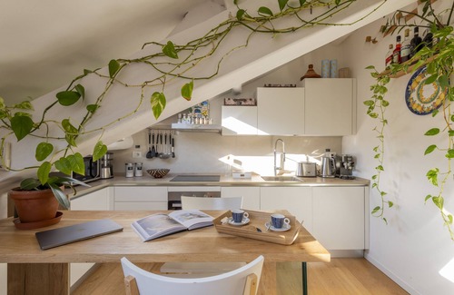 Magenta Apartment | Luxury bright attic in historical building in the center of Milan